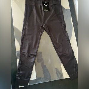 Women’s Size Medium PUMA Evoknit Tights, Black, NWT, Originally $45